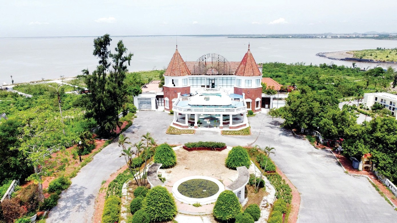 Casino đầu tiên hoạt động hợp pháp tại Việt Nam: Kiến trúc châu Âu với vật liệu xây dựng quý hiếm, nay chìm trong hoang phế- Ảnh 1.