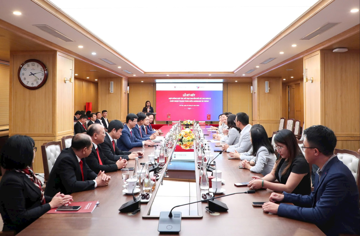 Agribank bắt tay VNPAY triển khai gói chuyển đổi số ‘0 đồng’ dành riêng cho đối tượng đặc biệt