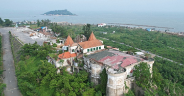 Casino đầu tiên hoạt động hợp pháp tại Việt Nam: Kiến trúc châu Âu với vật liệu xây dựng quý hiếm, nay chìm trong hoang phế