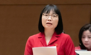 Chênh lệch giá vàng tăng tiềm ẩn rủi ro đầu cơ, đại biểu đề xuất lập sàn giao dịch vàng tiệm cận thông lệ quốc tế