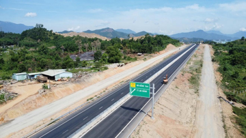 Chưa đầy 20 ngày nữa, Việt Nam sẽ lập cột mốc kỷ lục hơn 1 triệu tỷ, đồng loạt khởi công và khánh thành 198 dự án