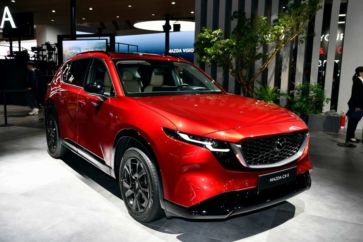 mazda-cx-5-the-he-moi-2-1764724787313-17647247877801622036892.jpg