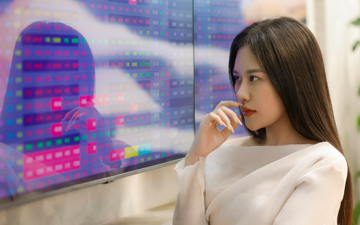 DGC trần tím, nhóm ngân hàng đỡ thị trường