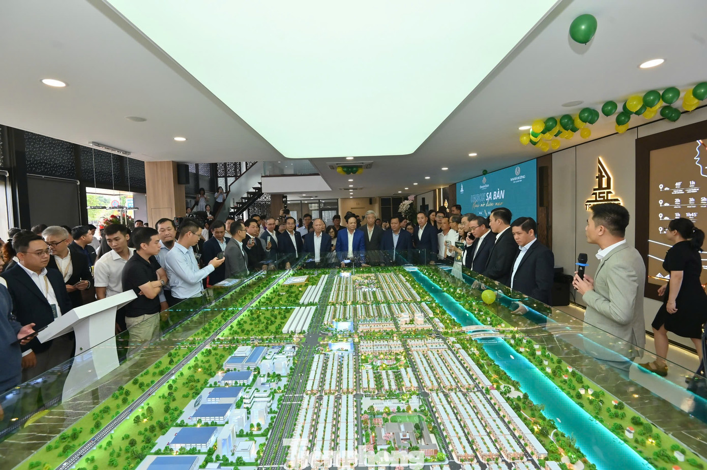 Savills cho rằng mức điều chỉnh lãi suất này chưa đủ lớn để làm suy yếu nhu cầu ở thực. tp-2.jpg
