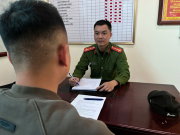 Anh T. sinh năm 2007 tham gia nhóm Telegram rồi mở tài khoản tiết kiệm lãi suất cao, Công an lập tức mời lên trụ sở