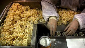 Trung Quốc áp thuế với bao cao su và sản phẩm tránh thai để tăng tỷ lệ sinh