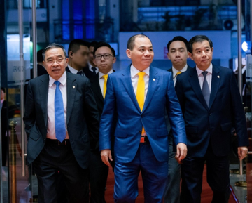 Sự thay đổi 'đặc biệt' của gia đình tỷ phú Phạm Nhật Vượng tại lễ trao giải VinFuture 2025