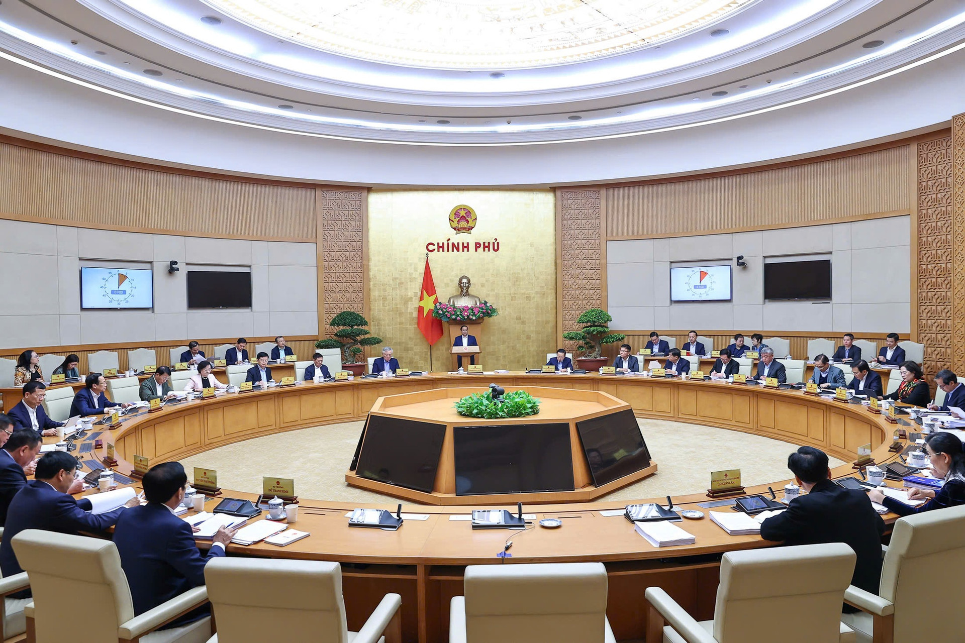 Xuất nhập khẩu tiếp tục là điểm sáng của nền kinh tế- Ảnh 2.