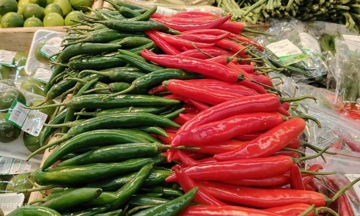Sau bão ớt thành mặt hàng 'xa xỉ' đẩy giá lên 170.000 đồng/kg