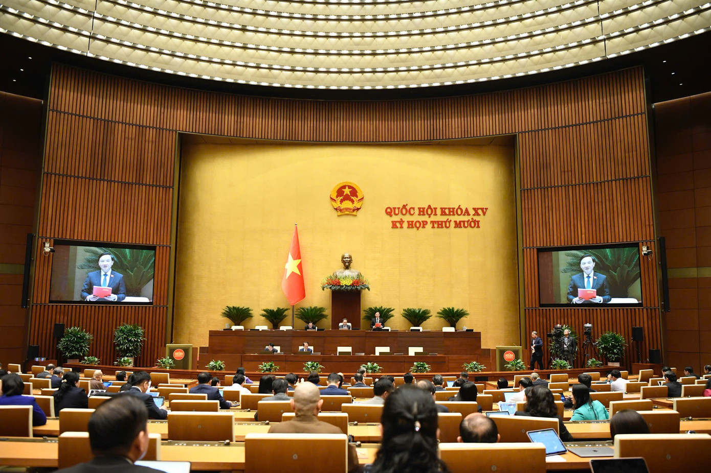 Quốc hội sẽ cho ý kiến về nhiều nội dung quan trọng trong tuần làm việc cuối của kỳ họp. Ảnh: Như Ý 712qh.jpg