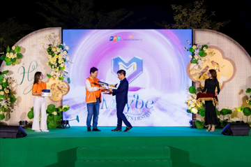 Doanh nghiệp lớn 'đổi cách giao lưu': FPT và Vietnam Airlines tổ chức sự kiện kết đôi cho nhân viên