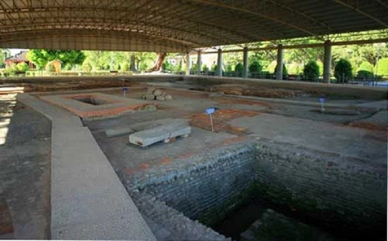 Việt Nam có một ngôi làng lạ 'hễ mưa là có vàng', đào sâu phát hiện 100 hiện vật bằng vàng cùng nhiều tượng đá, Bảo vật quốc gia - ảnh 1