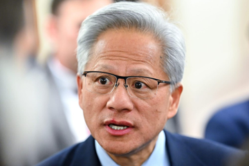 CEO Nvidia Jensen Huang cảnh báo Mỹ đang thua Trung Quốc ở 2 yếu tố then chốt