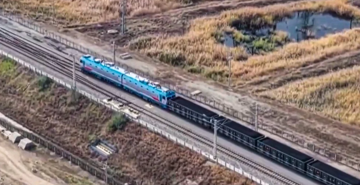 Láng giềng Việt Nam thử nghiệm thành công hệ thống đường sắt chở nặng gấp 3 lần tháp Eiffel, mở ra bước tiến không tưởng cho công nghệ vận tải