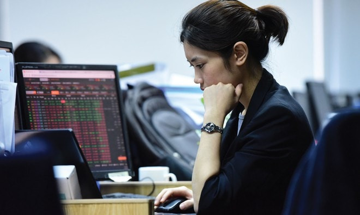 Một cổ phiếu bán lẻ bị tự doanh chốt lời 7 phiên liên tiếp