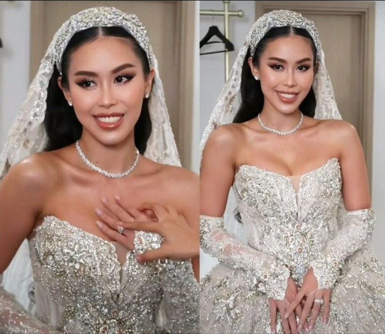 Lộ diện 4 đại mỹ nhân trong gia tộc tỷ phú Johnathan Hạnh Nguyễn - ảnh 8