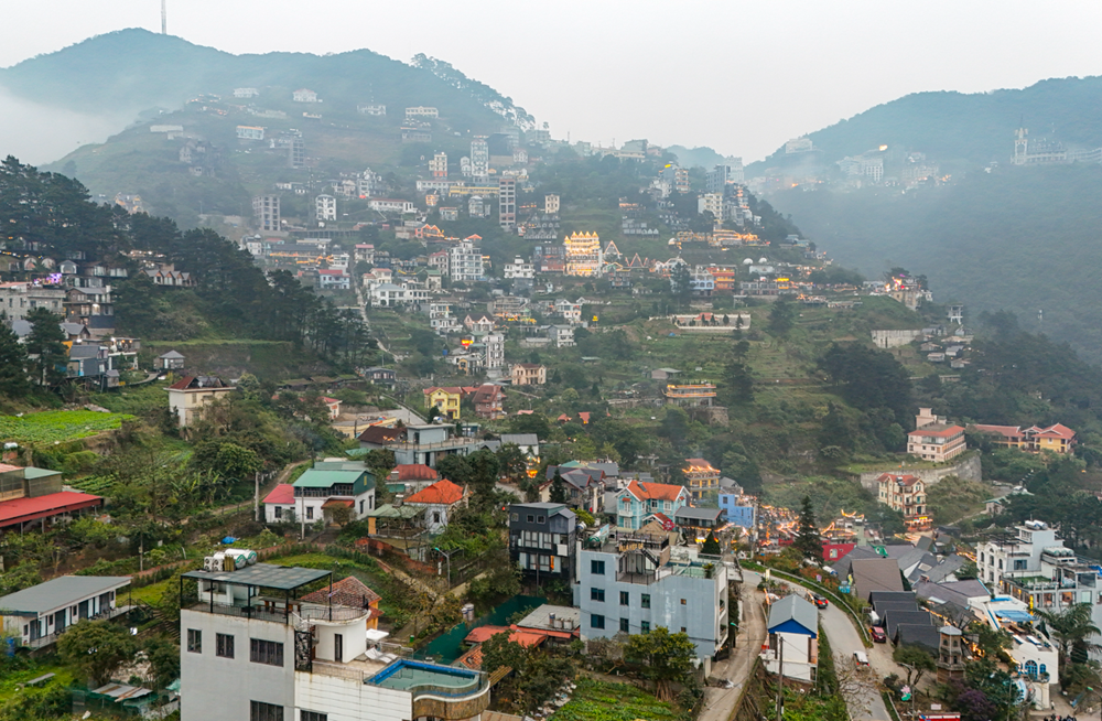 Việt Nam có nơi 4 lần liên tục được vinh danh ‘Thị trấn du lịch hàng đầu thế giới’: Cách Hà Nội hơn 70km, quang cảnh đẹp tựa trời Âu - ảnh 1