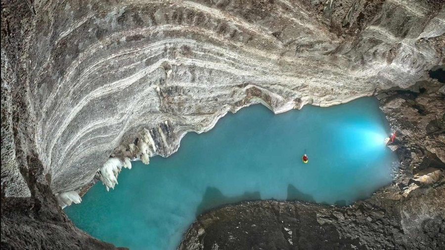 Ph&aacute;t hiện hồ chứa 8.300m3 nước n&oacute;ng gi&agrave;u kho&aacute;ng chất nằm s&acirc;u 127m dưới l&ograve;ng đất - ảnh 1