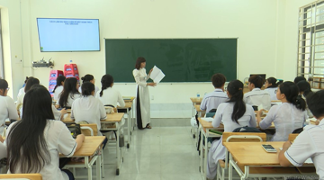 Bộ GD-ĐT đề nghị các tỉnh, thành phố tự chi tiền để dạy thêm cho học sinh cuối cấp