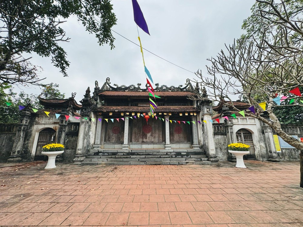 Ng&ocirc;i ch&ugrave;a cổ rộng 10ha mang t&ecirc;n độc lạ, được mệnh danh 'đệ nhất vắng kh&aacute;ch', gồm gần 40 gian nh&agrave; lớn nhỏ - ảnh 4