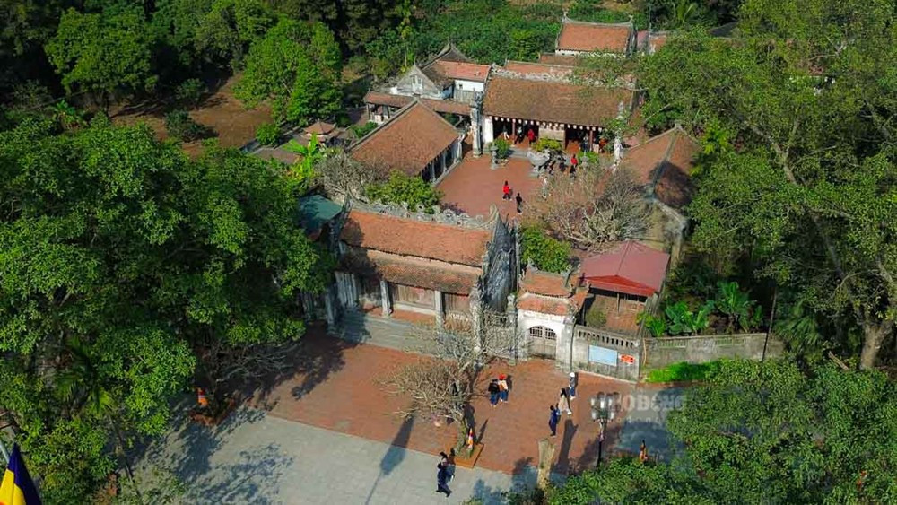 Ng&ocirc;i ch&ugrave;a cổ rộng 10ha mang t&ecirc;n độc lạ, được mệnh danh 'đệ nhất vắng kh&aacute;ch', gồm gần 40 gian nh&agrave; lớn nhỏ - ảnh 2