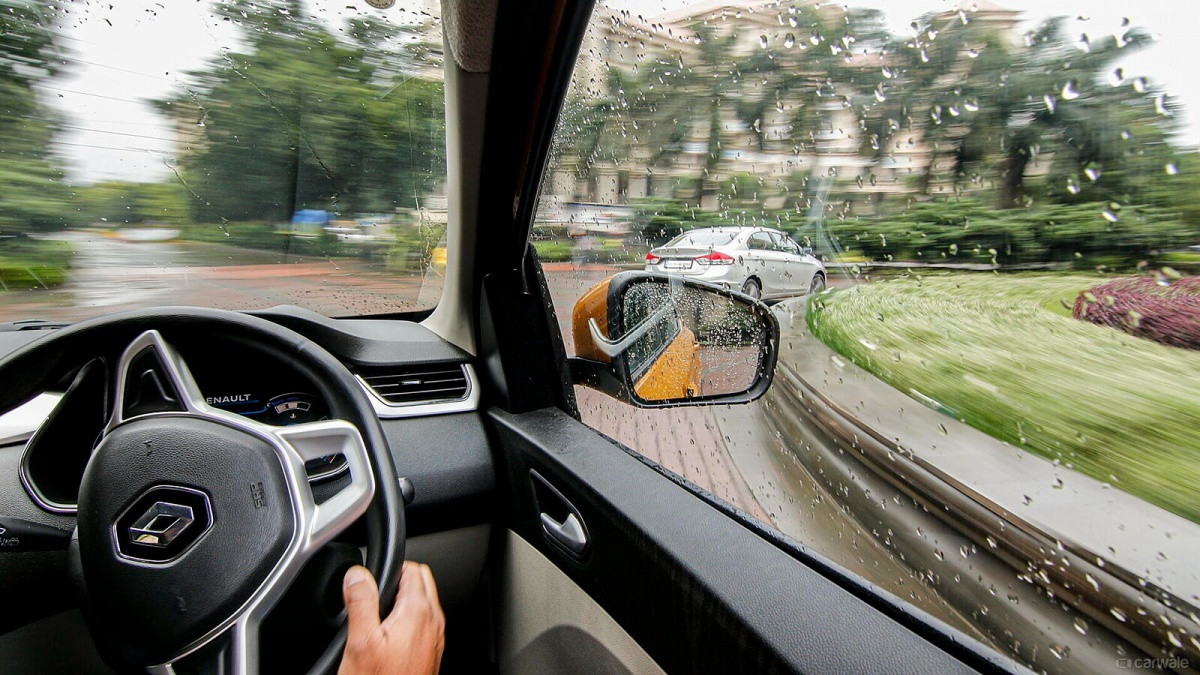 Xpander sắp bị cho &lsquo;về nh&igrave;&rsquo;, mẫu MPV của Ph&aacute;p ch&iacute;nh thức đ&atilde; bản cập nhật: Loạt cải tiến đ&aacute;ng tiền, gi&aacute; chỉ 170 triệu đồng