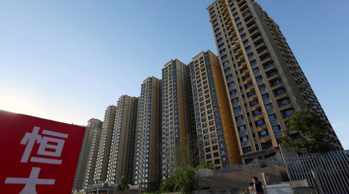 Gi&aacute; nh&agrave; Trung Quốc lao dốc từ 2021, vẫn chưa thấy đ&aacute;y