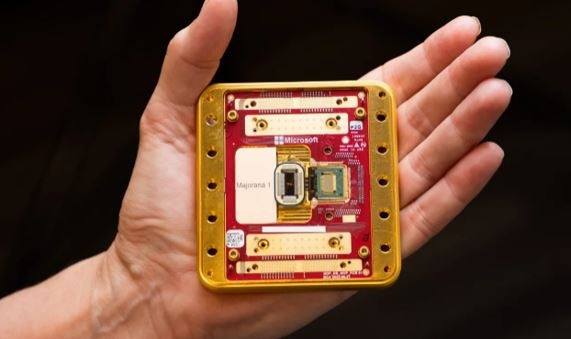 Microsoft g&acirc;y sốc: Ra mắt chip điện to&aacute;n lượng tử đầu ti&ecirc;n với trạng th&aacute;i vật chất ho&agrave;n to&agrave;n mới