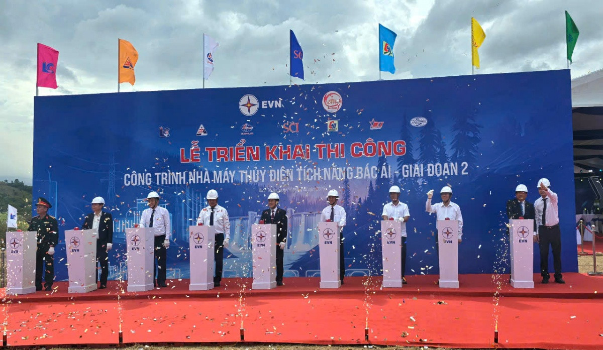 Việt Nam k&iacute;ch hoạt dự &aacute;n thủy điện t&iacute;ch năng 21.000 tỷ đồng: 'B&igrave;nh ắc quy khổng lồ' cho điện hạt nh&acirc;n v&agrave; năng lượng t&aacute;i tạo