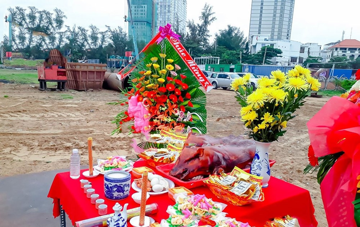 Giờ và hướng đẹp động thổ, khai trương, xuất hành ngày mùng 7 Tết