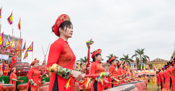 Lãnh đạo không được dự lễ hội nếu không được phân công