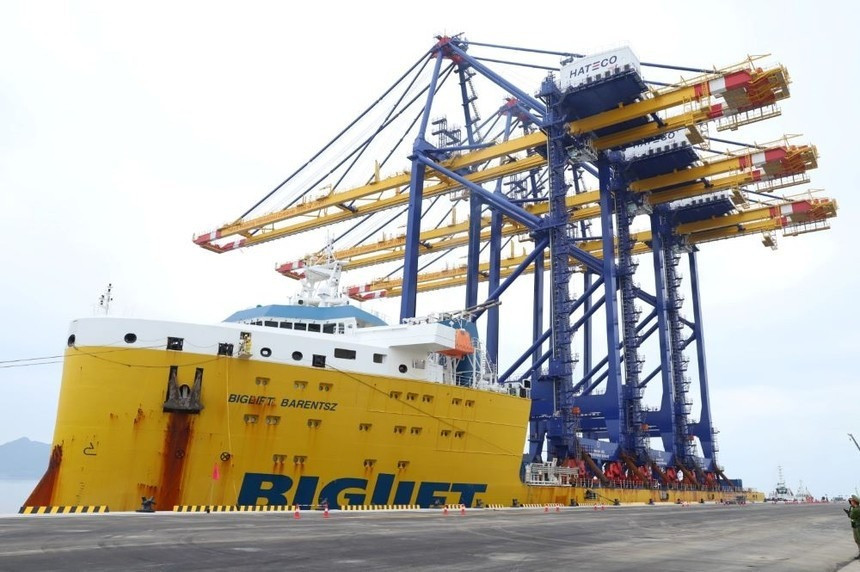 Chưa đầy 1 th&aacute;ng nữa, cụm cảng nước s&acirc;u lớn nhất miền Bắc, nằm &lsquo;s&aacute;t sườn&rsquo; nh&agrave; m&aacute;y VinFast sẽ đi v&agrave;o hoạt động- Ảnh 3.