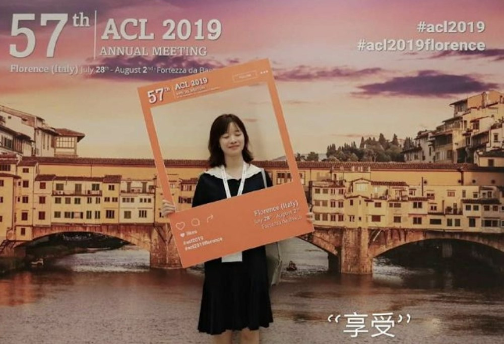 Nữ 'thần đồng' AI đứng sau c&aacute;c dự &aacute;n th&agrave;nh c&ocirc;ng của Alibaba v&agrave; DeepSeek, được '&ocirc;ng lớn' c&ocirc;ng nghệ săn đ&oacute;n với mức lương 35 tỷ/năm - ảnh 2
