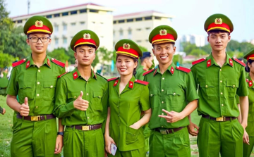 Trước ngày 31/3, hàng loạt cơ hội ‘vàng’ cho công dân Việt Nam tốt nghiệp đại học chính quy muốn làm việc tại Bộ Công an