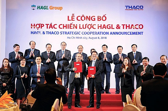THACO giải cứu th&agrave;nh c&ocirc;ng 'con t&agrave;u khổng lồ đang ch&igrave;m' của bầu Đức: Cuộc h&ocirc;n phối tỷ USD của hai doanh nh&acirc;n chỉ quen biết sơ sơ