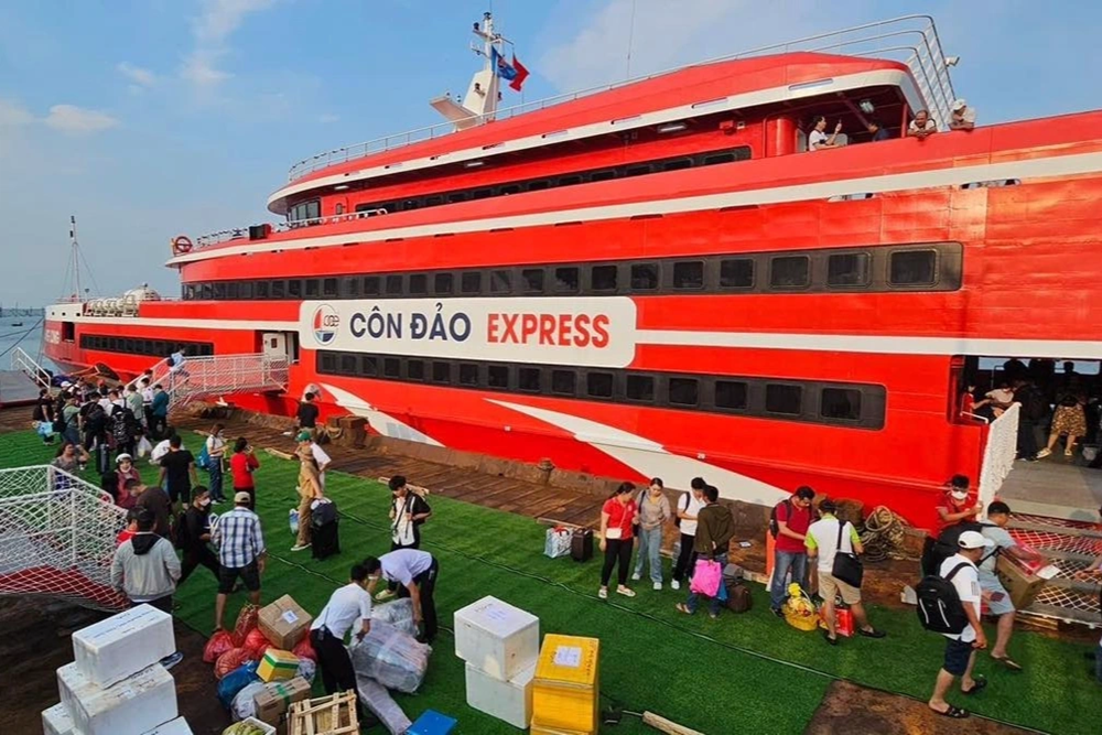 Tuyến t&agrave;u biển cao tốc nối Vũng T&agrave;u với 'đảo ngọc' b&iacute; ẩn của Việt Nam ch&iacute;nh thức chạy lại sau 5 th&aacute;ng từ h&ocirc;m nay - ảnh 2