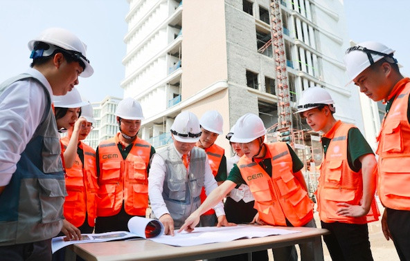 Điểm mặt những nghề 'h&aacute;i ra tiền' năm 2025, lương cao ch&oacute;t v&oacute;t nhưng vẫn &lsquo;kh&aacute;t&rsquo; nh&acirc;n lực