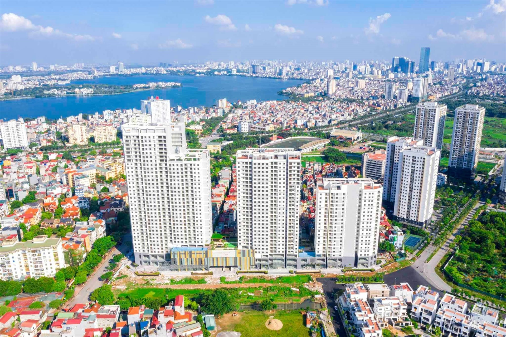 Chính phủ yêu cầu làm rõ nguyên nhân tăng giá bất động sản, thúc đẩy giải pháp hạ nhiệt thị trường- Ảnh 2.
