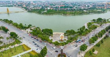 Chỉ nửa tháng nữa, thị xã trăm tuổi lâu đời nhất Việt Nam sẽ chuyển đổi thành 3 phường