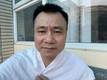 NSND Tự Long xin lỗi