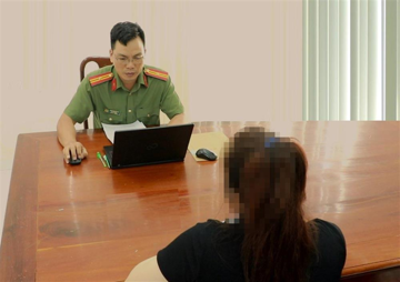 Chị N. chuyển 539 triệu đồng cho 'kế toán Điện Máy Xanh', sau 12 lần giao dịch lập tức báo công an