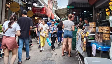 Nền kinh tế lớn thứ hai Đông Nam Á lung lay: Người dân tiết kiệm chi tiêu, 'ngành mũi nhọn' đối diện cú sốc không tưởng