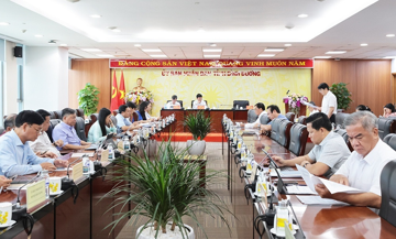 Xem xét đầu tư 2 tuyến đường sắt hơn 114.000 tỷ đồng tại 'thủ phủ công nghiệp phía Nam'