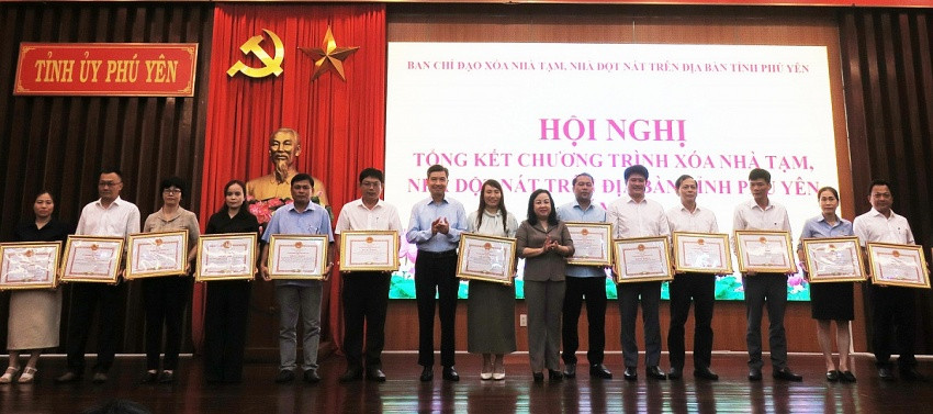 Hòa Phát (<a style='text-decoration: none;' href='/HPG'>HPG</a>) đồng hành cùng xoá bỏ nhà tạm, hỗ trợ xây dựng hơn 1.500 căn