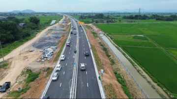 Đề xuất thu phí 900 – 1.300 đồng/km với 13 tuyến cao tốc hoàn thành trong năm 2025