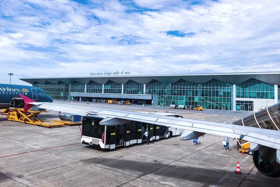 Chỉ ít giờ nữa, sân bay lớn nhất Bắc Trung Bộ sẽ đóng cửa- Ảnh 2.