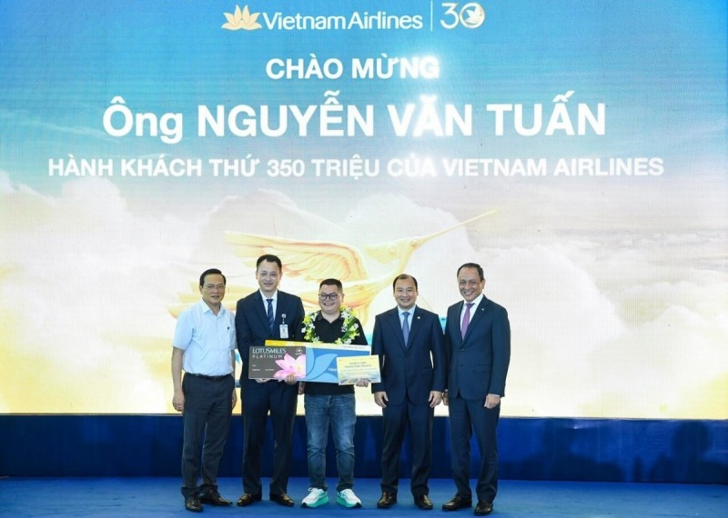 30 năm – 350 triệu khách, Vietnam Airlines (<a style='text-decoration: none;' href='/HVN'>HVN</a>) tung khuyến mãi trợ giá khách sạn 80% khi đến thành phố này