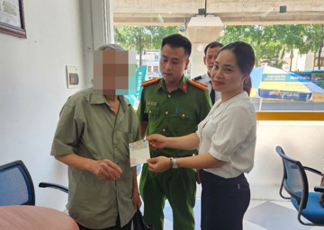 Ông L. đến tất toán sổ tiết kiệm 250 triệu đồng, nhân viên ngân hàng GPBank lập tức ngăn chặn, công an vào cuộc
