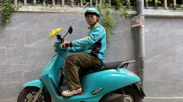 Tốt nghiệp loại Giỏi ngành IT ĐH Công nghiệp Hà Nội vẫn chạy xe ôm công nghệ: Thu nhập nửa triệu/ngày, nói thẳng quan điểm khi bị người quen bắt gặp