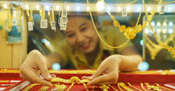 Mua, bán vàng từ 20 triệu phải chuyển khoản: Tính theo ngày hay từng lượt giao dịch?